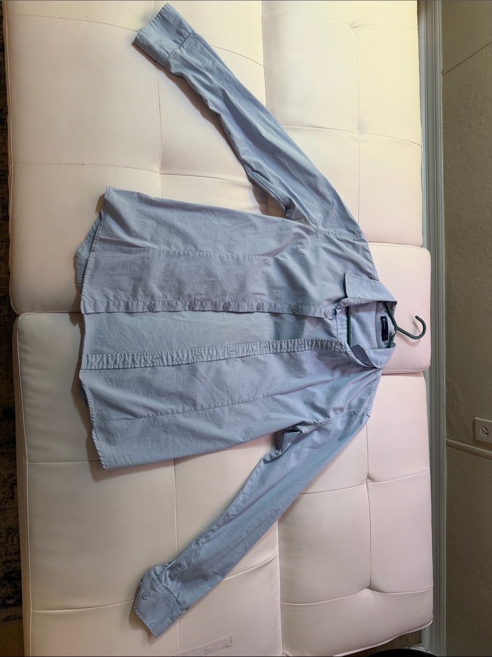 Men's Light Blue Button-Up Shirt